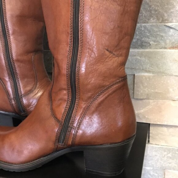 Clarks Maymie Stellar Knee High Boot (H81-2) - Picture 6 of 13